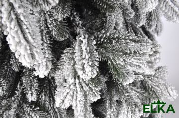 Литая ель Карпатская заснеженная 235 см